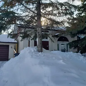  Holiday home Cozy Winnipeg, Canada